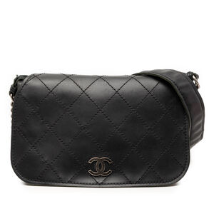 Pre-Loved Chanel Paris Edinburgh Small Calfskin Highlander Flap